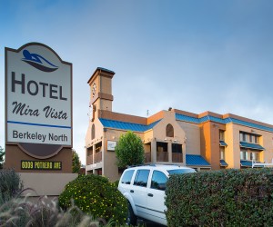 Hotel Mira Vista Berkeley North - Hotel Mira Vista Sign and Building